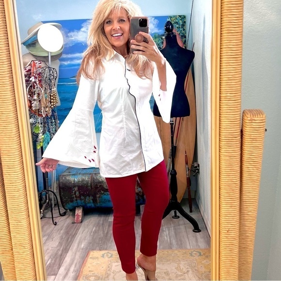 The Unbranded Brand Tops - Unique & So Much Fun!Face Button-Up Shirt w/Large Tie,EUC, S/M